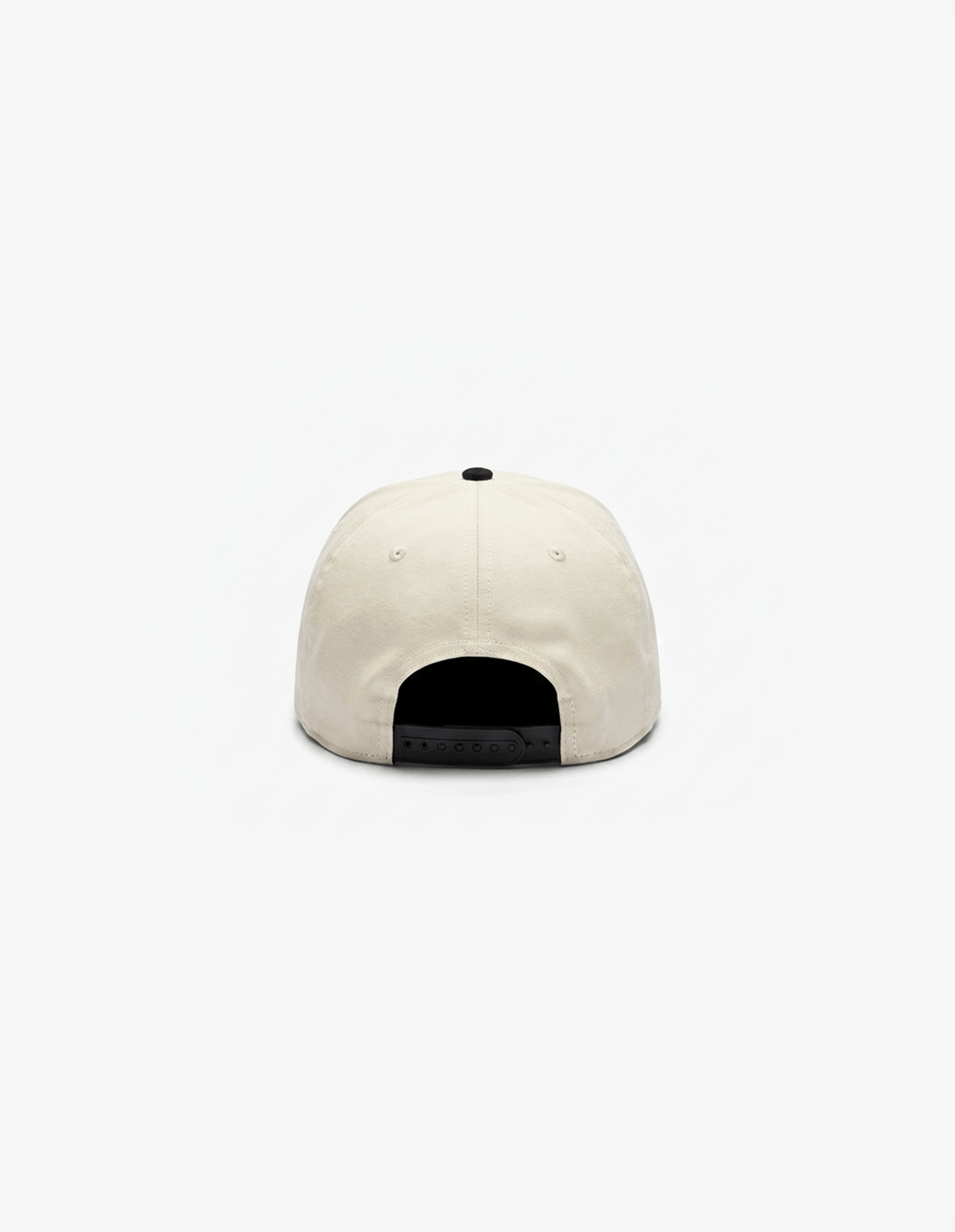 Diggin Divots Golf Club Script Embroidered Snapback